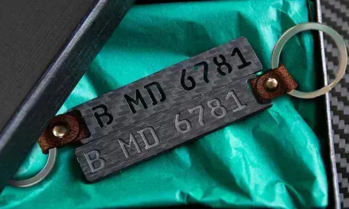 carbon license plate keychain as a gift