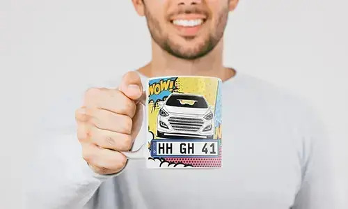 2 auto comic in the men's hand