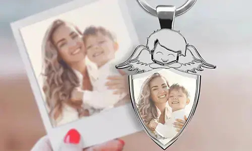 gallery-guardian-angel-keychain-photo-shield-1