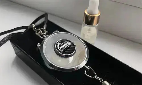 gallery-photo-car-air-freshener-metal-perfume-small-4