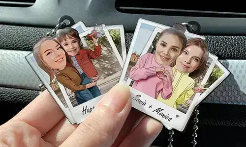 gallery-rear-view-mirror-pendant-comic-photo-3-3