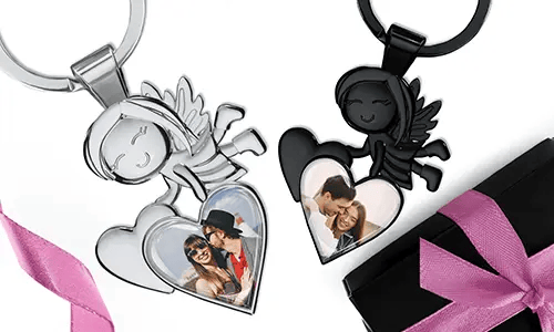 Llave de ángel guardián con una foto compartida en un corazón