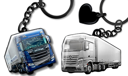 Lastwagen-Schlüsselanhänger mit einem blauen Scania und einem silbernen Mercedes-Lkw