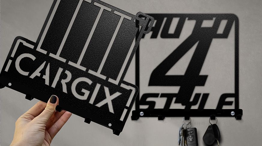 Metalowe ścienne wieszaki na klucze na zamówienie z personalizowanymi wycięciami logo i nazwy