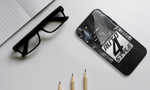 Funda para móvil con logo y diseño blanco y negro de rayo