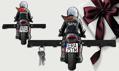 Personalised keyholder-wall for your best friend with his/her name and licence plate