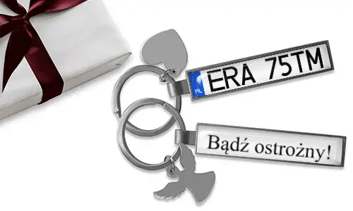 Brelok prezentowy dla dziewczyny z wygrawerowaną tabliczką tekstową