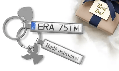 Personalisierter Nummernschild-Schlüsselanhänger für Papa mit gravierter Nachricht