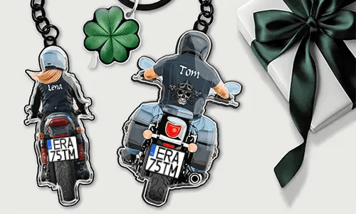 Personalised motorcycle keychain with name and license plate - gift for him/her