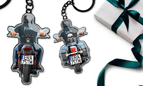 Porte-clés moto personnalisé avec prénom et plaque d’immatriculation – cadeau pour ton fils