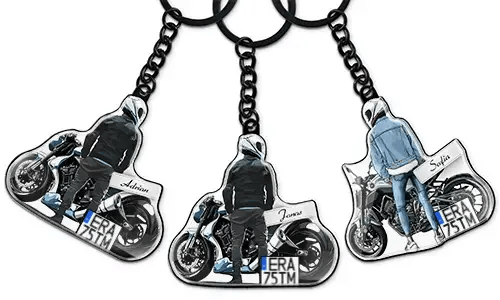 Personlig motorcykelnyckelring med namn