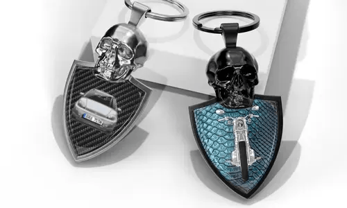 Schedel Sleutelhanger met Auto