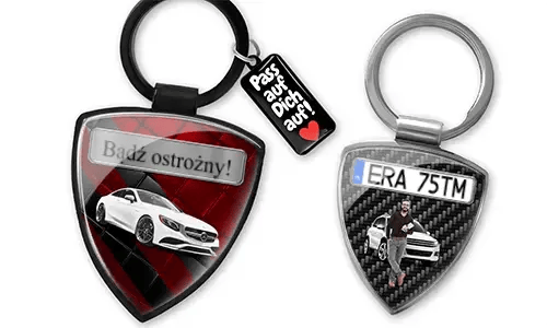 Shield keychain with men's photo