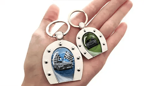 gallery-photo-horseshoe-keychain-3