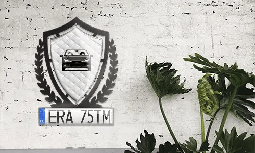 metallschild gestalten schwarz gepulvert mit Weißes Leder Hintergrund aluminiumschilder mit gravur