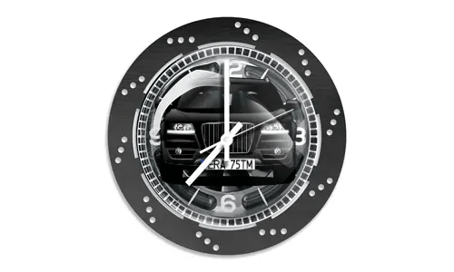 gallery-wall-clock-tire-2