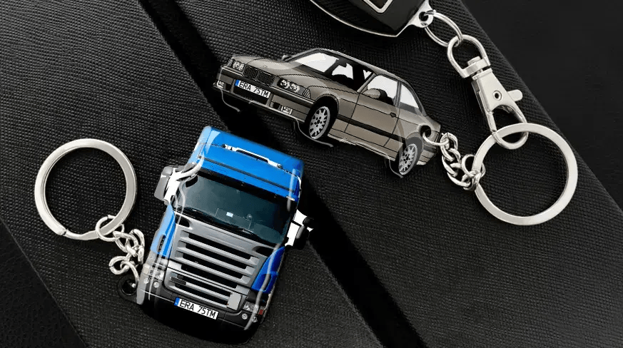 Portachiavi a forma di auto e camion, presentati come accessori veicolari personalizzabili